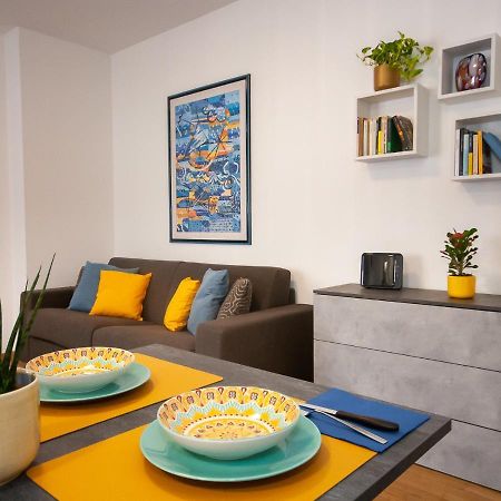 Tranquillo Bilocale Vicino Al Centro Storico Apartment Bolzano Bagian luar foto