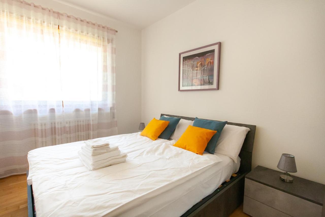 Tranquillo Bilocale Vicino Al Centro Storico Apartment Bolzano Bagian luar foto