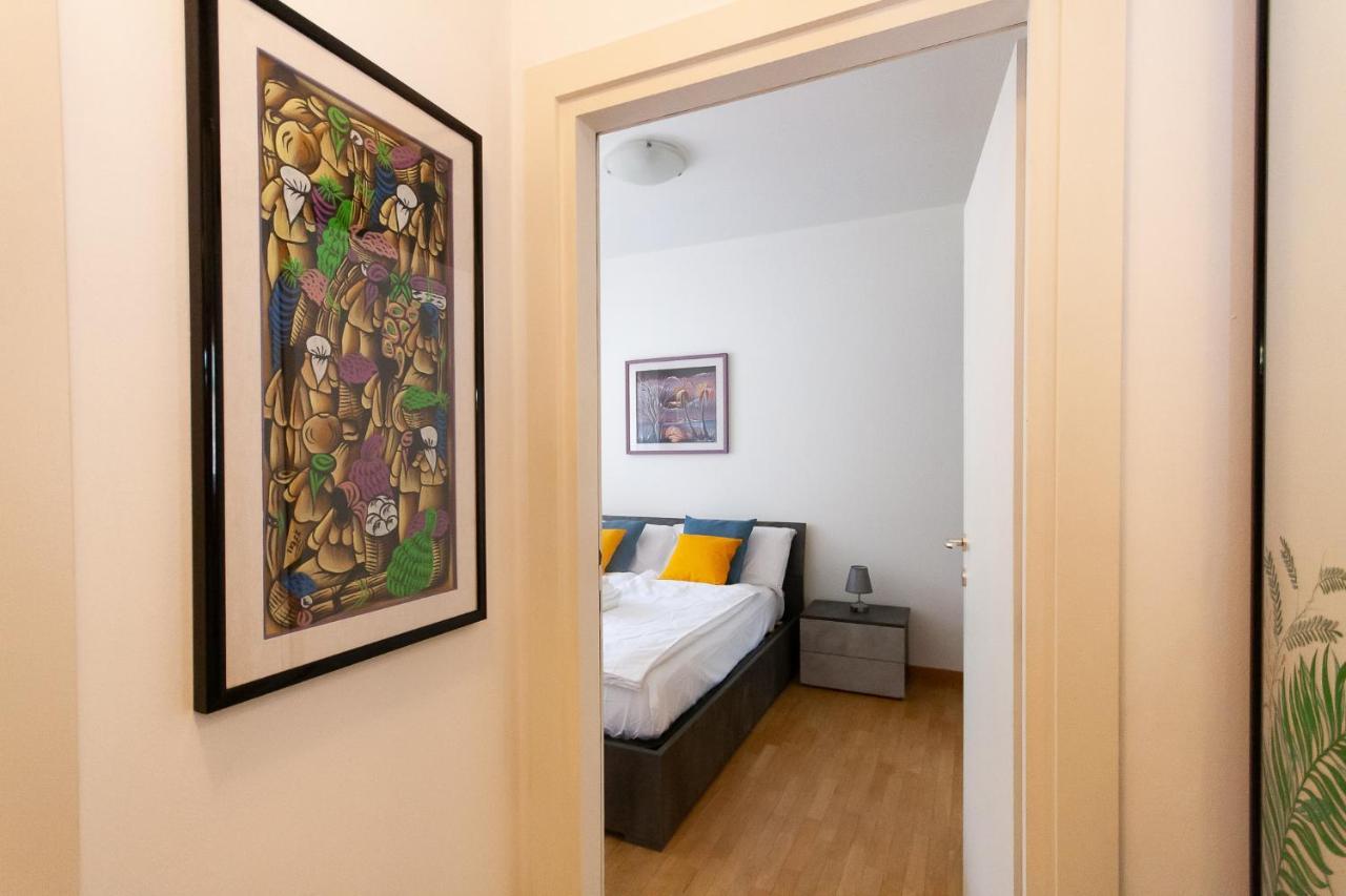 Tranquillo Bilocale Vicino Al Centro Storico Apartment Bolzano Bagian luar foto