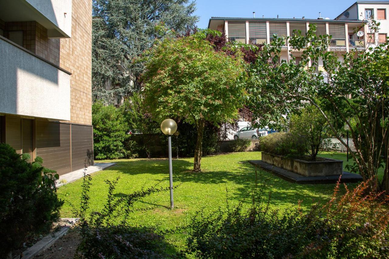 Tranquillo Bilocale Vicino Al Centro Storico Apartment Bolzano Bagian luar foto